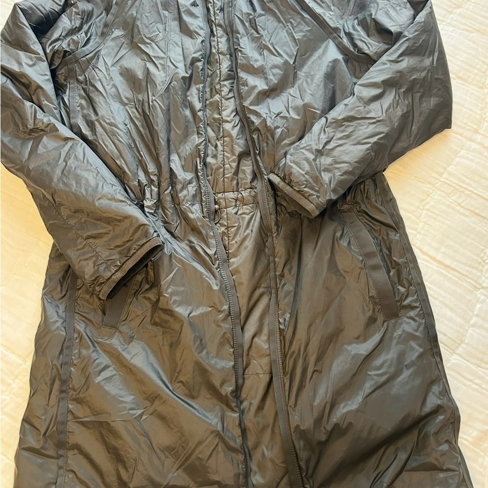 ATHLETA RAIN JACKET XS ARMY GREEN